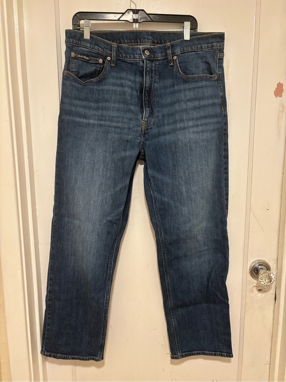 Calvin Klein Men’s Straight-Leg Jeans in Dark Blue Denim - Picture 1 of 4